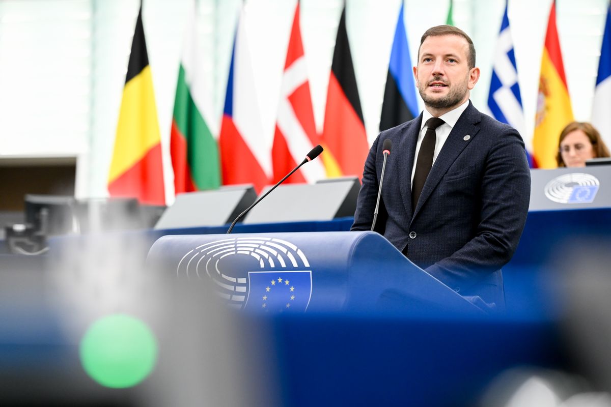 Europos Parlamento narys Virginijus Sinkevičius plenarinių posėdžių salėje.